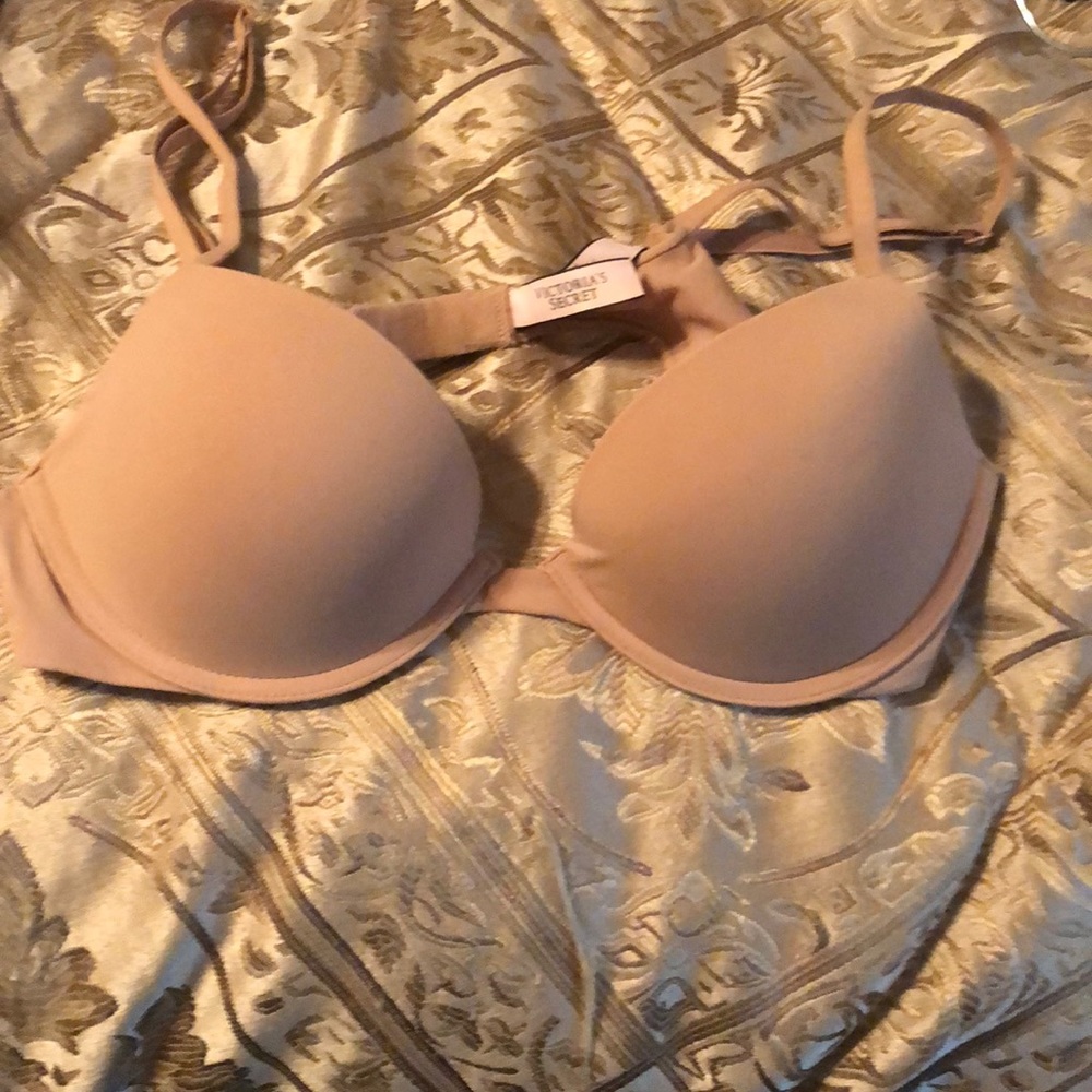 Victoria’s Secret bra